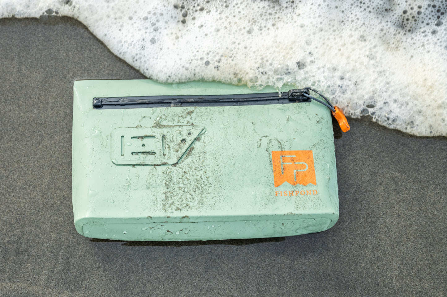Thunderhead® Submersible Pouch